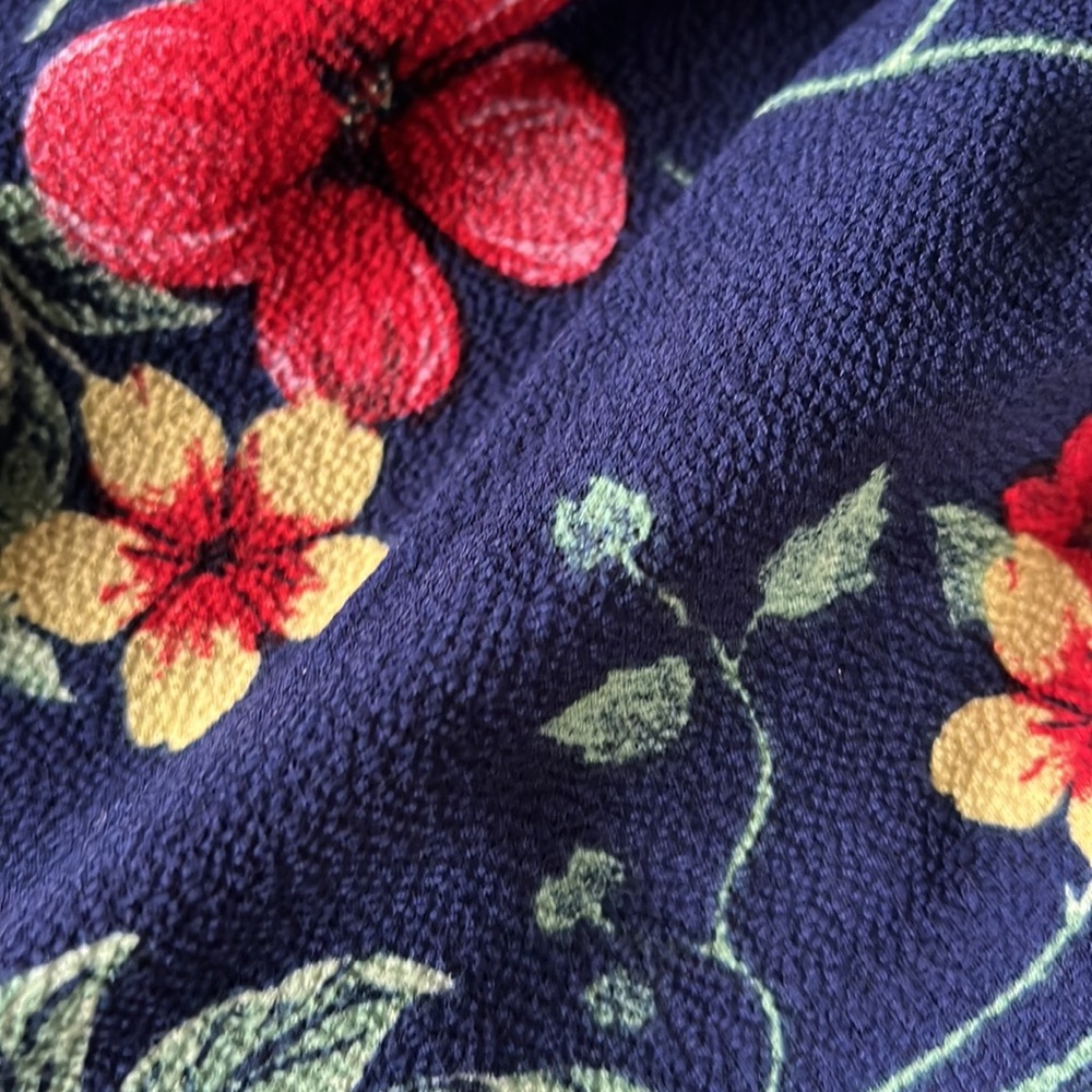 Stella Tweed - image 3